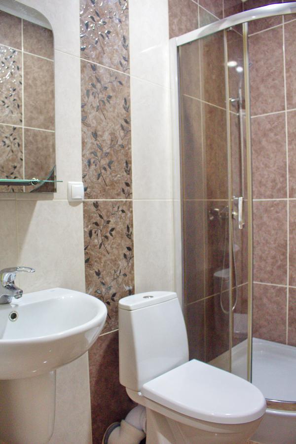 Smotrytska Vezha Hotel Kamjanets-Podilsky Buitenkant foto