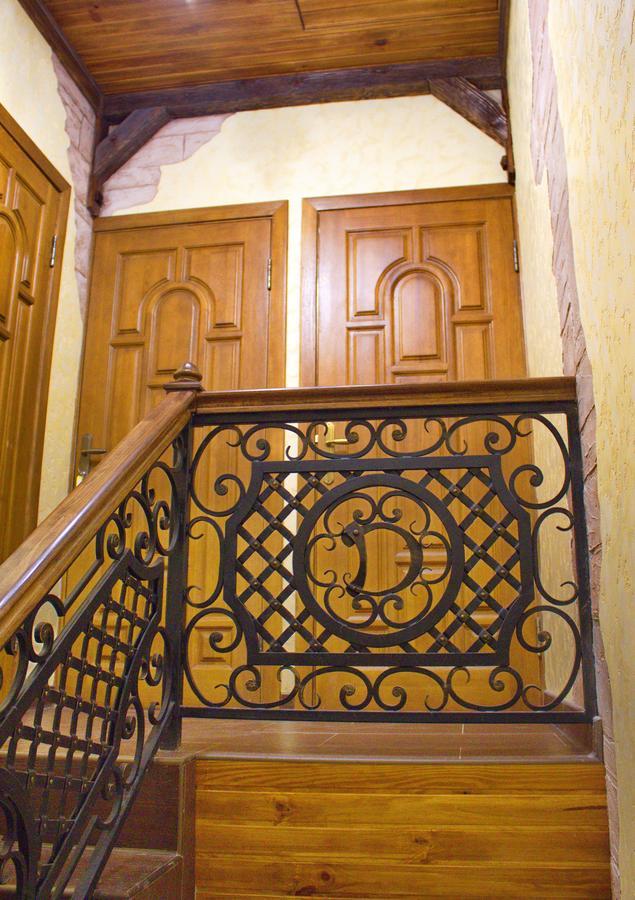 Smotrytska Vezha Hotel Kamjanets-Podilsky Buitenkant foto
