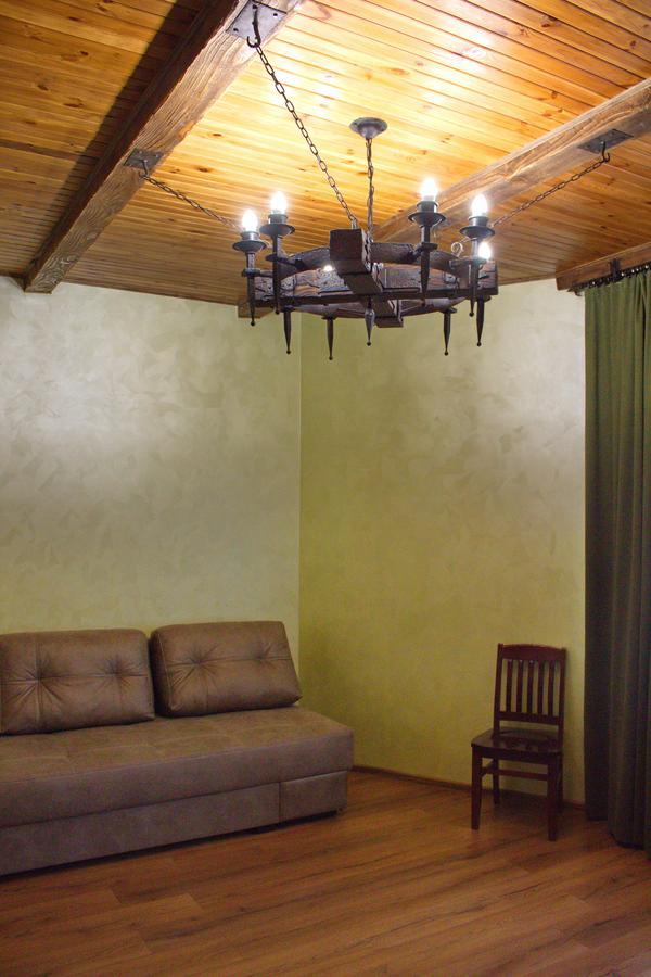 Smotrytska Vezha Hotel Kamjanets-Podilsky Buitenkant foto