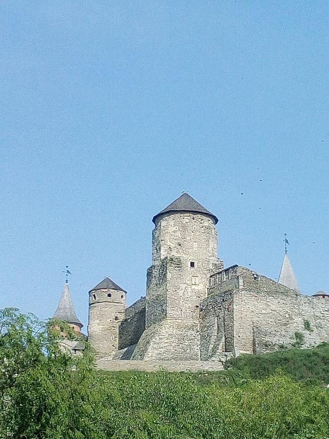Smotrytska Vezha Hotel Kamjanets-Podilsky Buitenkant foto