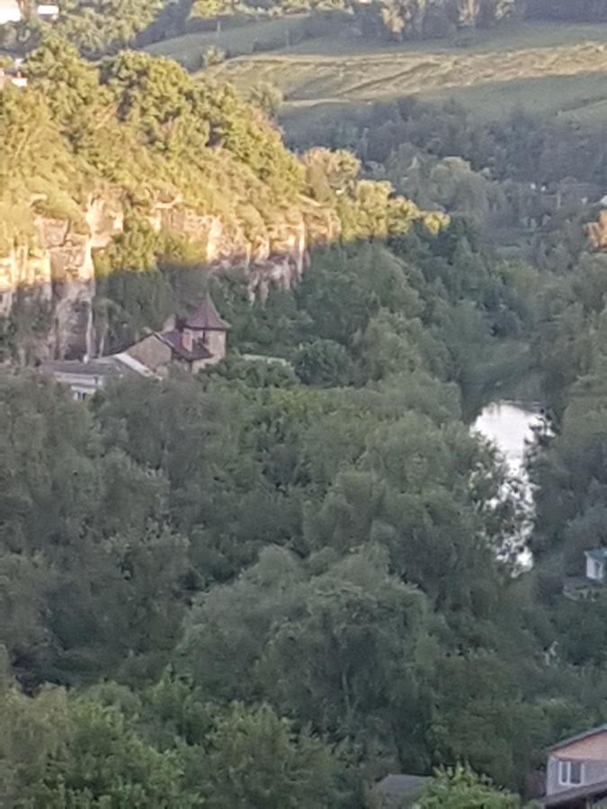 Smotrytska Vezha Hotel Kamjanets-Podilsky Buitenkant foto